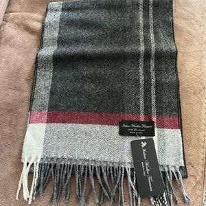 Brand New Men’s Lambswool Scarf!